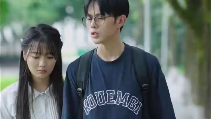 被女大學生誣陷偷拍，我的國士身份曝光了(全集)